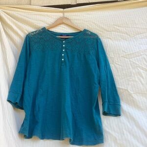 Chaps blue Women's Blouse with Lace Accents, size 2X